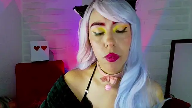 Snapshot of sky_girl1 chatting on March 18, 2:36 am sky girl1 online show from March 18, 2:36 am