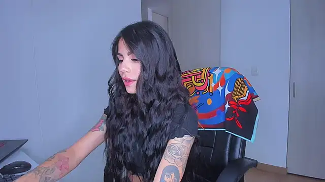 Lisegg  online show from February 16, 4:25 pm