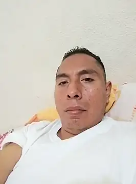 Snapshot of desnudo_Sexoxo chatting on February 8, 2:26 am desnudo Sexoxo online show from February 8, 2:26 am