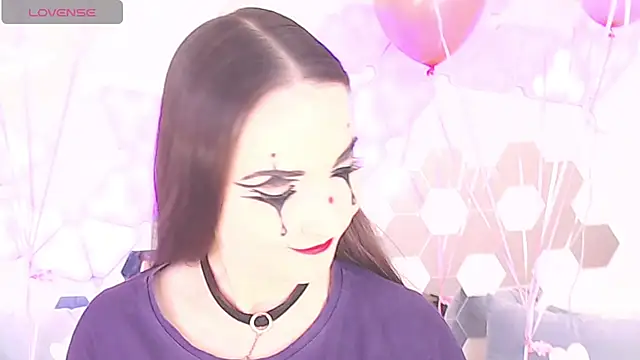 LexiKiss online show from January 14, 6:45 am