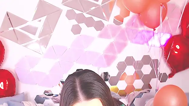 LexiKiss online show from February 14, 9:34 am