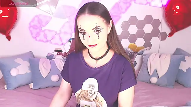 LexiKiss online show from March 7, 9:07 am