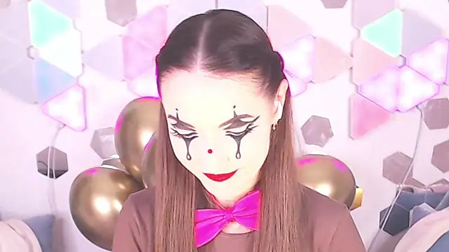 LexiKiss online show from September 16, 7:53 am