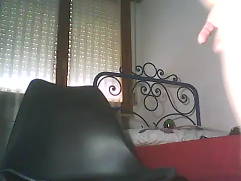 Snapshot of Moro_ra chatting on June 20, 11:46 am Moro ra online show from June 20, 11:46 am