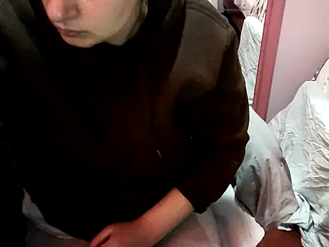 Snapshot of SexyAmanda32 chatting on March 7, 10:24 am SexyAmanda32 online show from March 7, 10:24 am