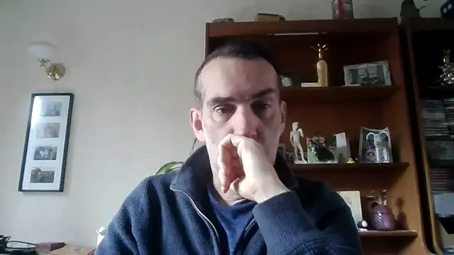 Snapshot of joegalea chatting on June 10, 9:52 am joegalea online show from June 10, 9:52 am
