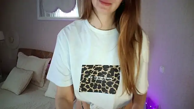 Snapshot of Luna_Hoty chatting on March 10, 7:32 am Luna Hoty online show from March 10, 7:32 am