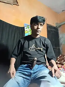 Snapshot of desiboy1101 chatting on July 1, 2:51 pm desiboy1101 online show from July 1, 2:51 pm