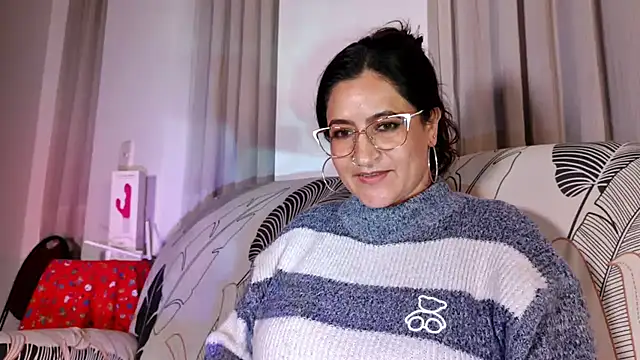 DeesseLuxure online show from March 11, 4:29 am