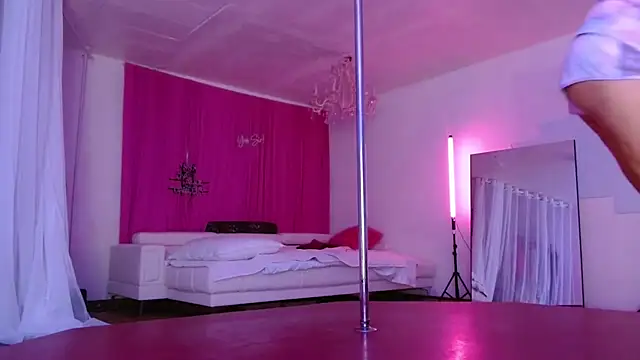 Sweet-Ginger online show from October 2, 9:33 pm