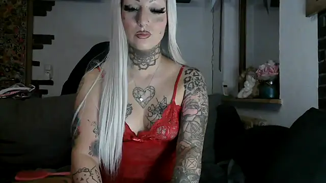 RoxxyInk online show from February 11, 12:37 am