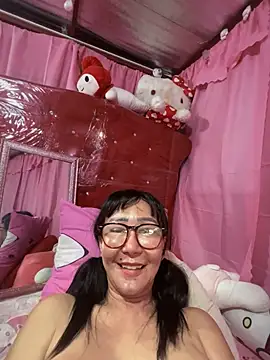 sweetieme online show from February 4, 9:49 am