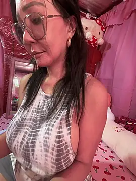 sweetieme online show from February 26, 2:04 am