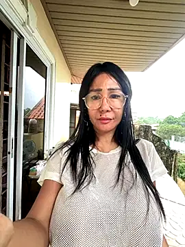 sweetieme online show from October 3, 2:08 am