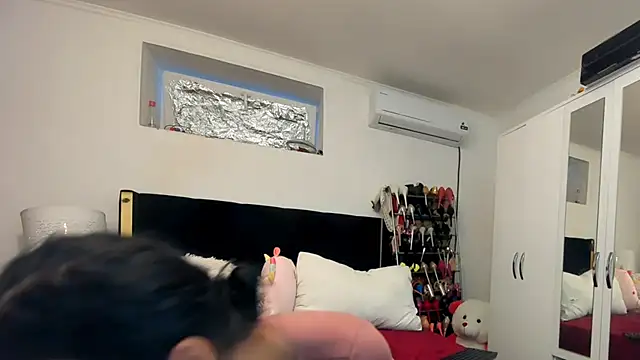 juliahayessxx online show from May 29, 5:44 pm