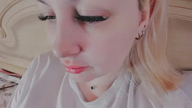 Snapshot of nast-yy chatting on March 5, 4:08 am nast-yy online show from March 5, 4:08 am