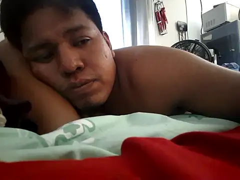 juliopantoja online show from July 16, 10:49 pm