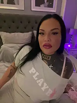  MelinaCurves  online show from March 4, 8:04 pm