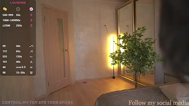 oxxme online show from July 9, 1:48 pm