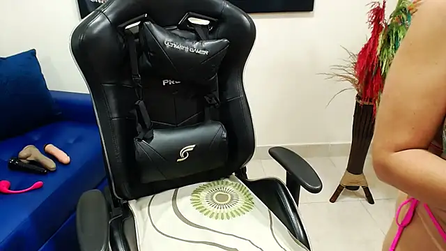 Tamara Luaren online show from March 12, 4:46 pm