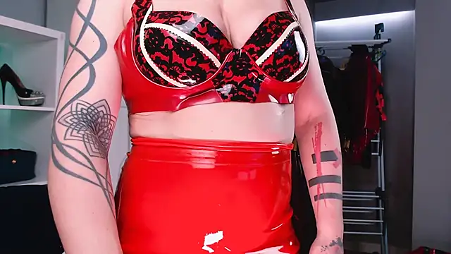 Ella  Kross online show from March 13, 8:15 am