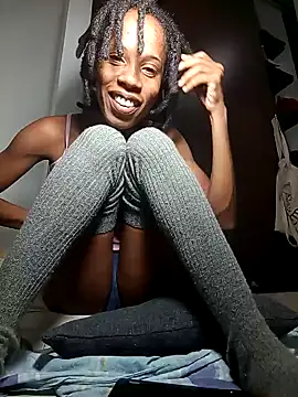 Snapshot of africa_deluxe chatting on February 1, 3:28 pm africa deluxe online show from February 1, 3:28 pm