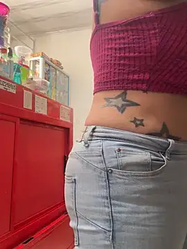 emilyjohanson online show from December 3, 3:54 pm