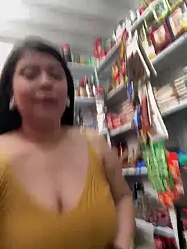 emilyjohanson online show from December 17, 3:51 pm