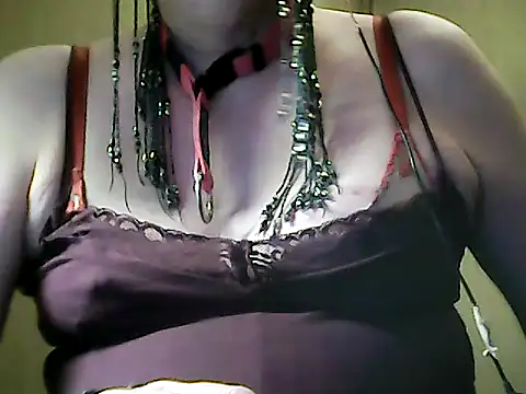 sissy sarah69 online show from October 11, 7:51 am