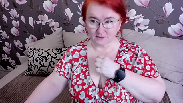 leiamillersonn online show from February 26, 5:09 am