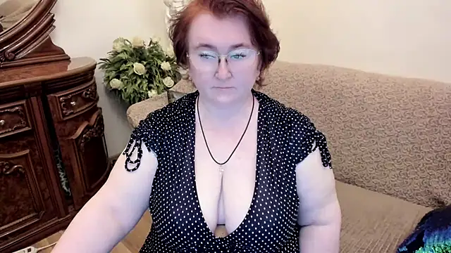 leiamillersonn online show from September 18, 5:59 pm