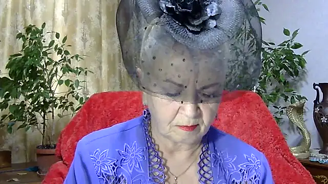 Emma52610 online show from March 4, 6:47 am