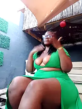 SQUITBOOTY online show from December 8, 3:13 pm