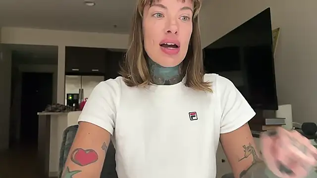 airgeadx online show from November 8, 3:01 pm