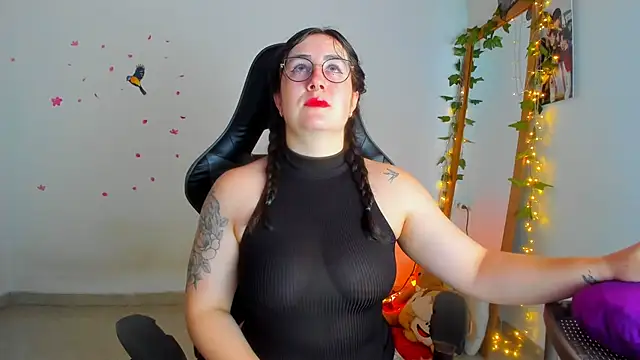 Susan Foxx online show from February 22, 5:11 pm