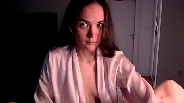 EvelynGG online show from May 28, 10:23 am