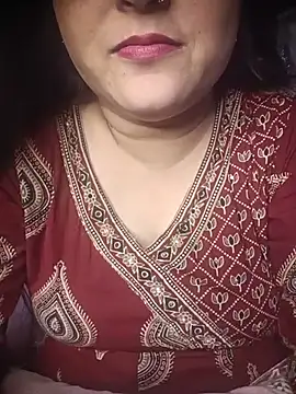 naughtymadam online show from June 26, 6:18 am