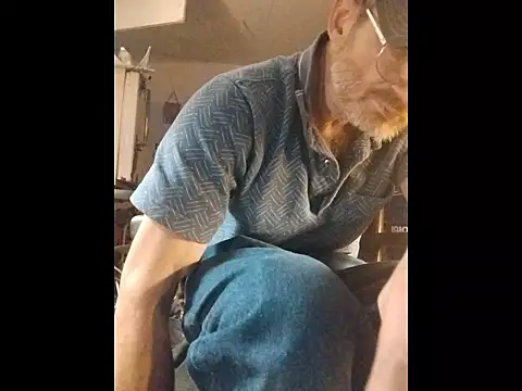 ROBERT0516 online show from December 2, 4:18 am