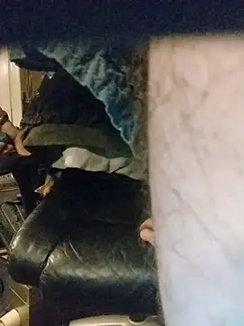 Snapshot of ROBERT0516 chatting on February 10, 3:10 am ROBERT0516 online show from February 10, 3:10 am