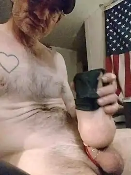 Snapshot of ROBERT0516 chatting on February 20, 12:29 am ROBERT0516 online show from February 20, 12:29 am