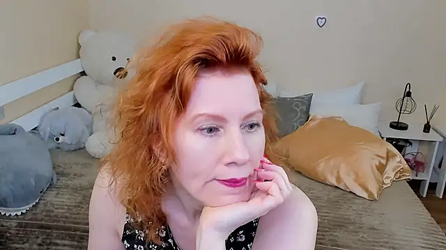 Snapshot of FoxySophia chatting on January 20, 3:39 pm FoxySophia online show from January 20, 3:39 pm