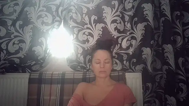 LindaStarS online show from December 2, 7:03 am