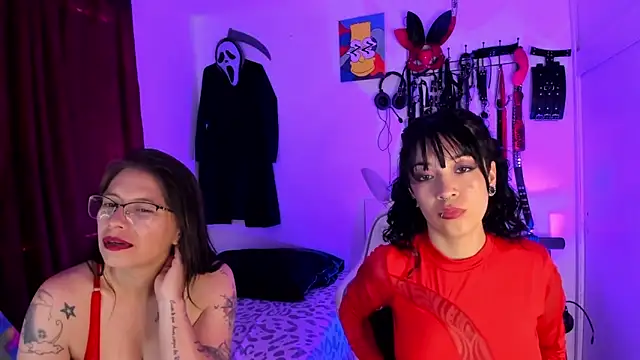 Snapshot of dungeongirls chatting on September 26, 7:18 pm dungeongirls online show from September 26, 7:18 pm