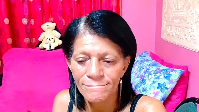 Snapshot of SLUTTYROXY chatting on February 8, 3:41 am SLUTTYROXY online show from February 8, 3:41 am