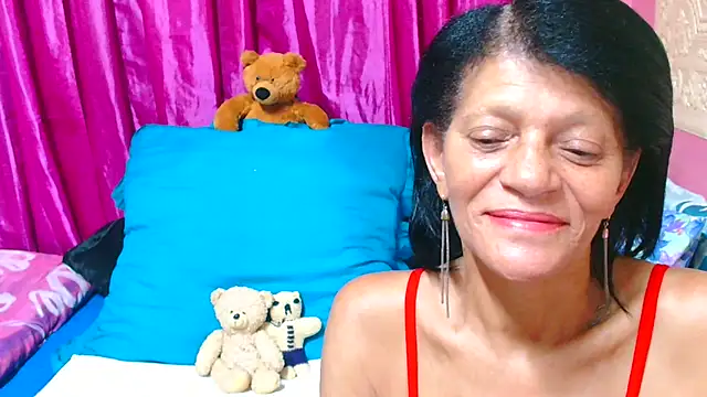 Snapshot of SLUTTYROXY chatting on March 17, 8:19 pm SLUTTYROXY online show from March 17, 8:19 pm