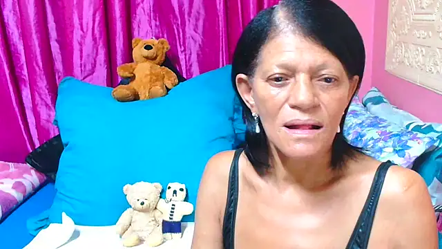 Snapshot of SLUTTYROXY chatting on March 23, 2:59 am SLUTTYROXY online show from March 23, 2:59 am