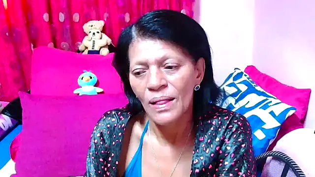 Snapshot of SLUTTYROXY chatting on September 10, 6:13 am SLUTTYROXY online show from September 10, 6:13 am