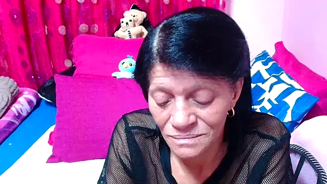 Snapshot of SLUTTYROXY chatting on September 14, 6:18 pm SLUTTYROXY online show from September 14, 6:18 pm