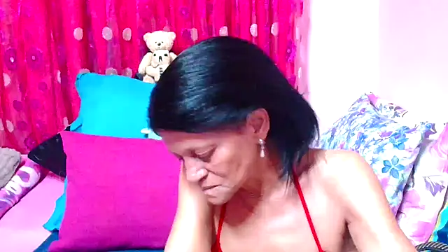 Snapshot of SLUTTYROXY chatting on September 15, 6:30 pm SLUTTYROXY online show from September 15, 6:30 pm