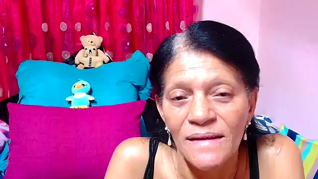 Snapshot of SLUTTYROXY chatting on September 29, 5:56 am SLUTTYROXY online show from September 29, 5:56 am